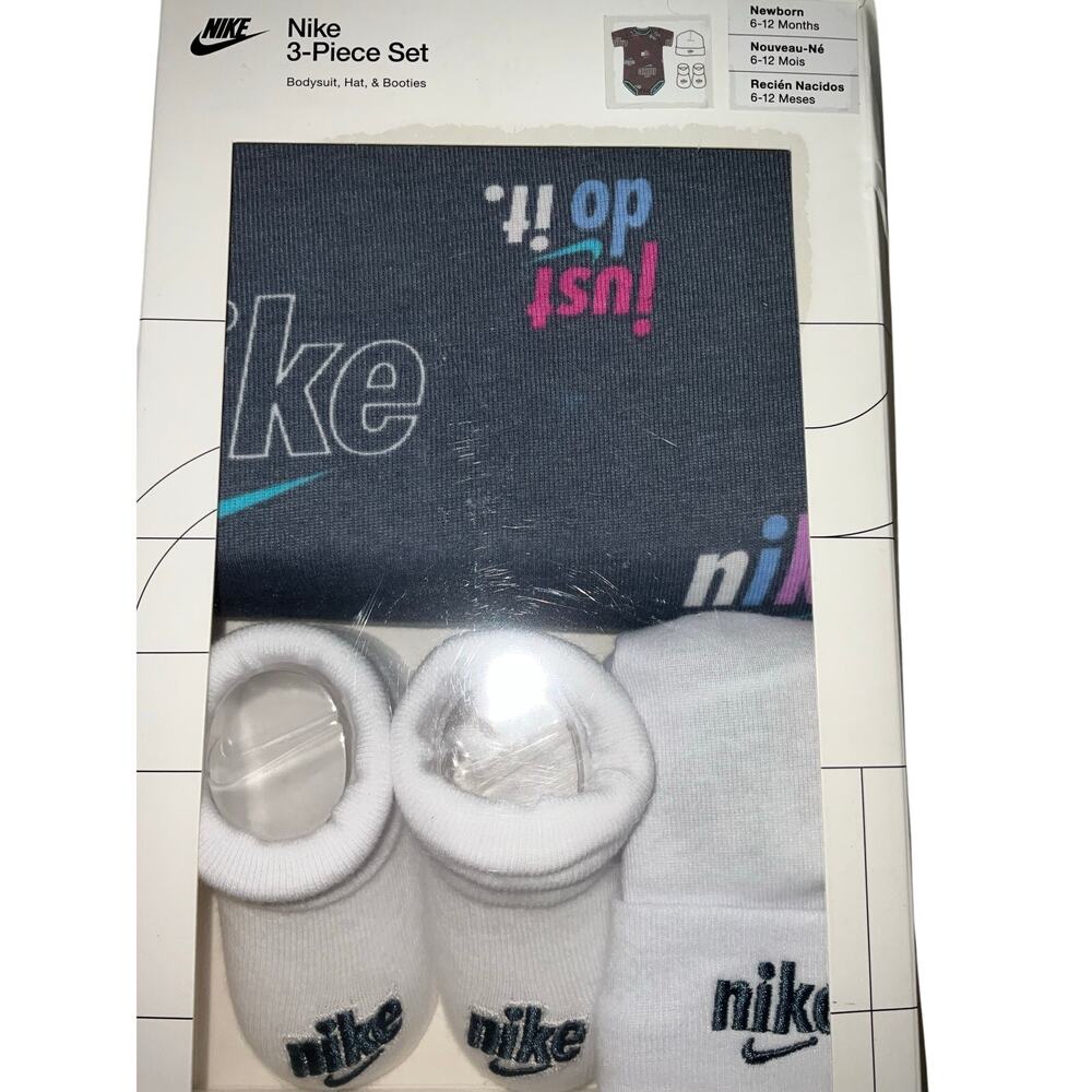 Nike White Pink Blue Baby 3-Piece Set Bodysuit, Hat, And Booties Size 6-12M